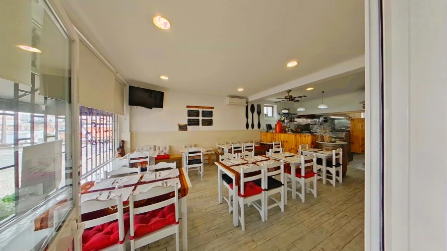 Negócio para Trespasse em São Domingos de Rana Foto 6