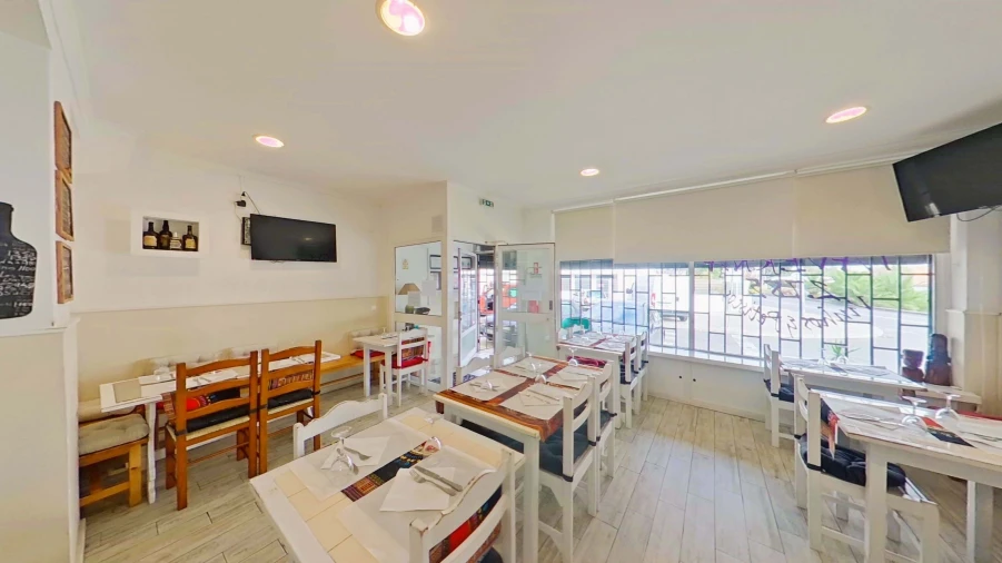 Negócio para Trespasse em São Domingos de Rana Foto 4