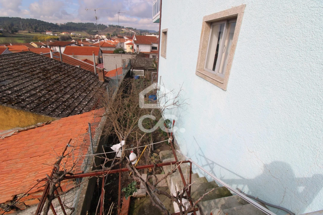 Moradia T3 para Venda em Santa Maria Maior Foto 14