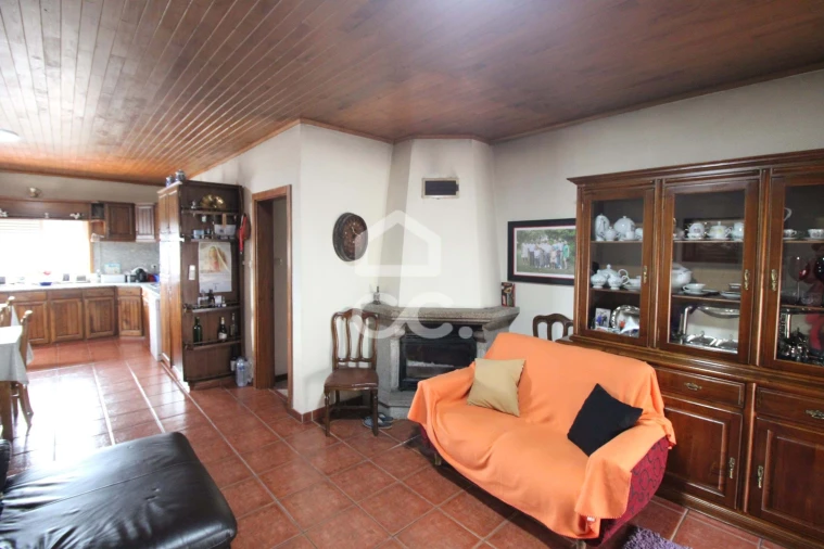 Moradia T3 para Venda em Santa Maria Maior Foto 2