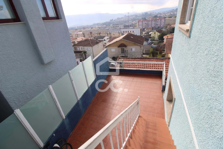 Moradia T3 para Venda em Santa Maria Maior Foto 13