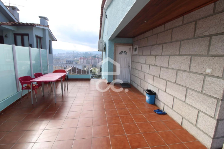 Moradia T3 para Venda em Santa Maria Maior Foto 12