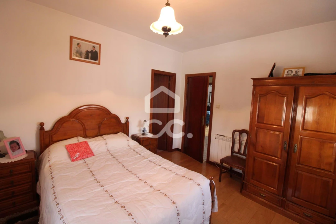 Moradia T3 para Venda em Santa Maria Maior Foto 7