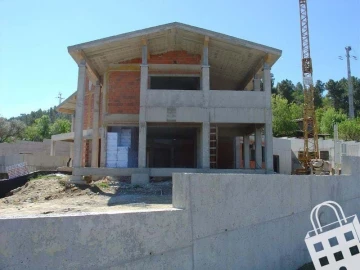 Moradia T4 para Venda em Eiras, São Julião de Montenegro e Cela