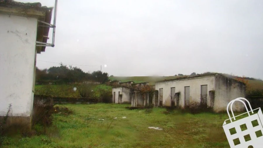 Moradia para Venda em Vila Verde da Raia Foto 8