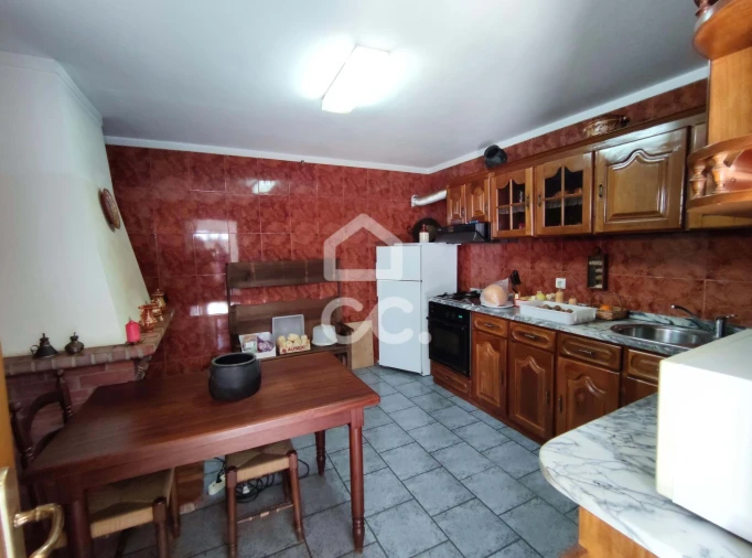 Moradia T4 para Venda em Santa Cruz/Trindade e Sanjurge Foto 19