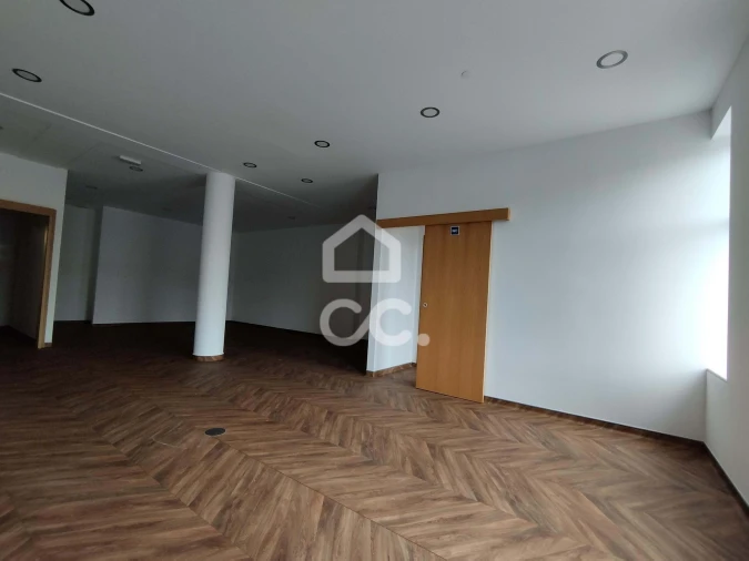 Negócio para Venda em Santa Maria Maior Foto 14