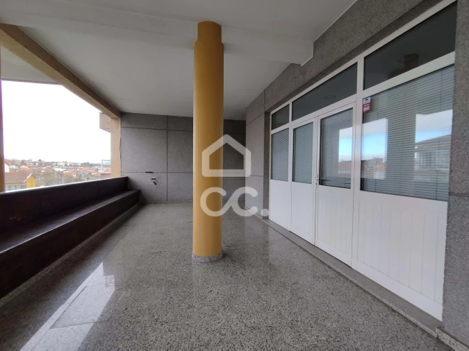 Negócio para Venda em Santa Maria Maior Foto 29