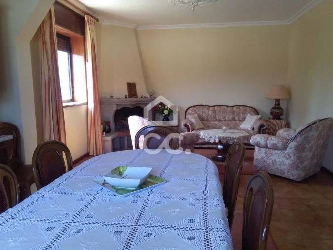 Moradia T5 para Venda em Santa Maria Maior Foto 2