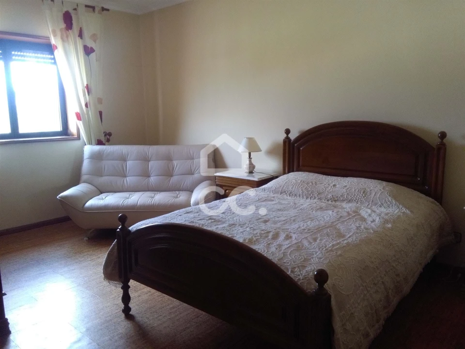 Moradia T5 para Venda em Santa Maria Maior Foto 8