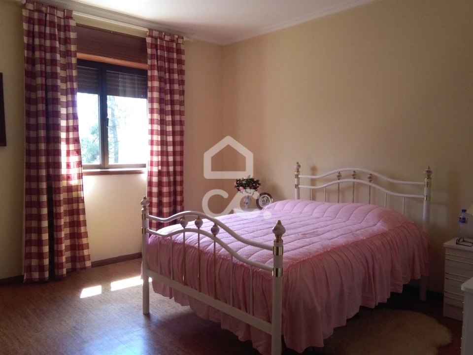 Moradia T5 para Venda em Santa Maria Maior Foto 6