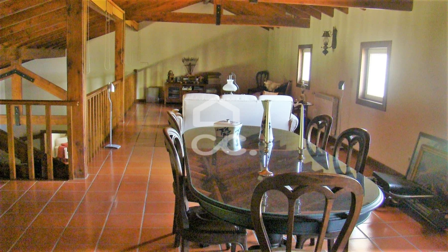 Moradia T4 para Venda em Santa Maria Maior Foto 4