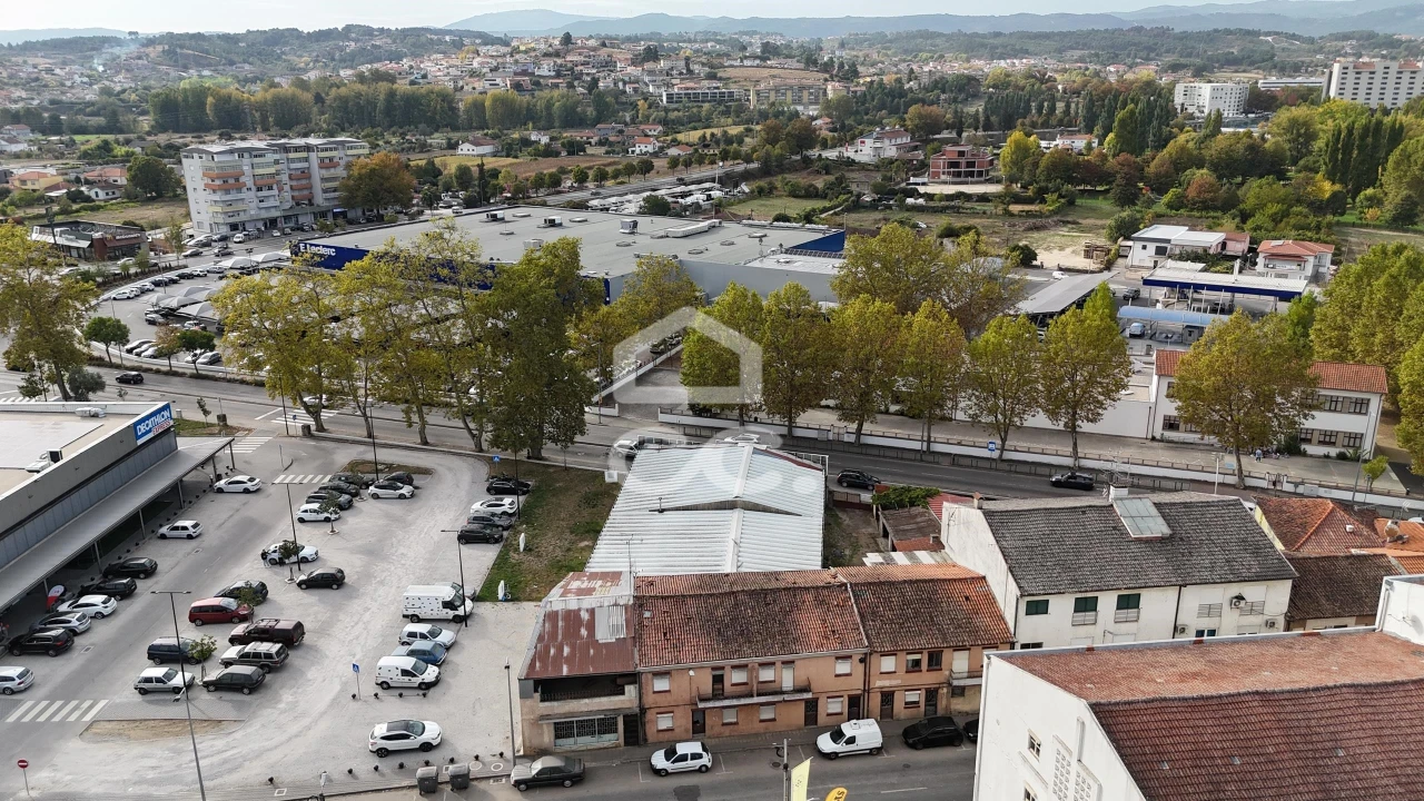 Prédio para Venda em Madalena e Samaiões Foto 23