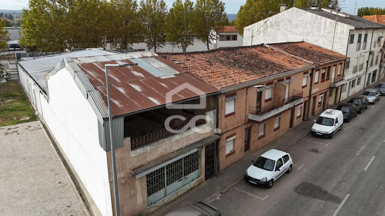 Prédio para Venda em Madalena e Samaiões Foto 25