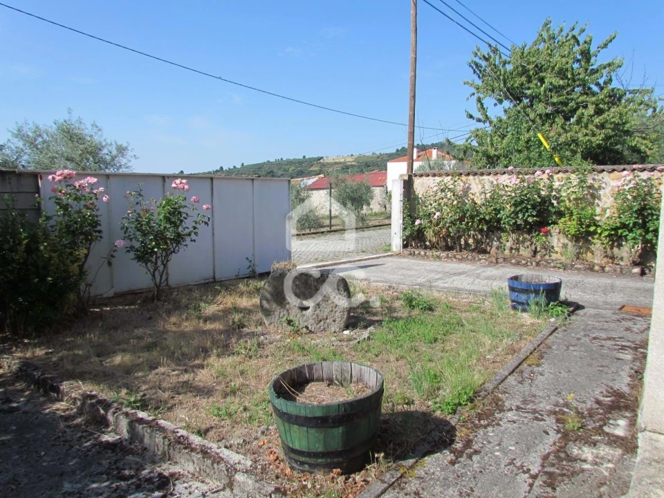 Moradia T4 para Venda em Eiras, São Julião de Montenegro e Cela Foto 4