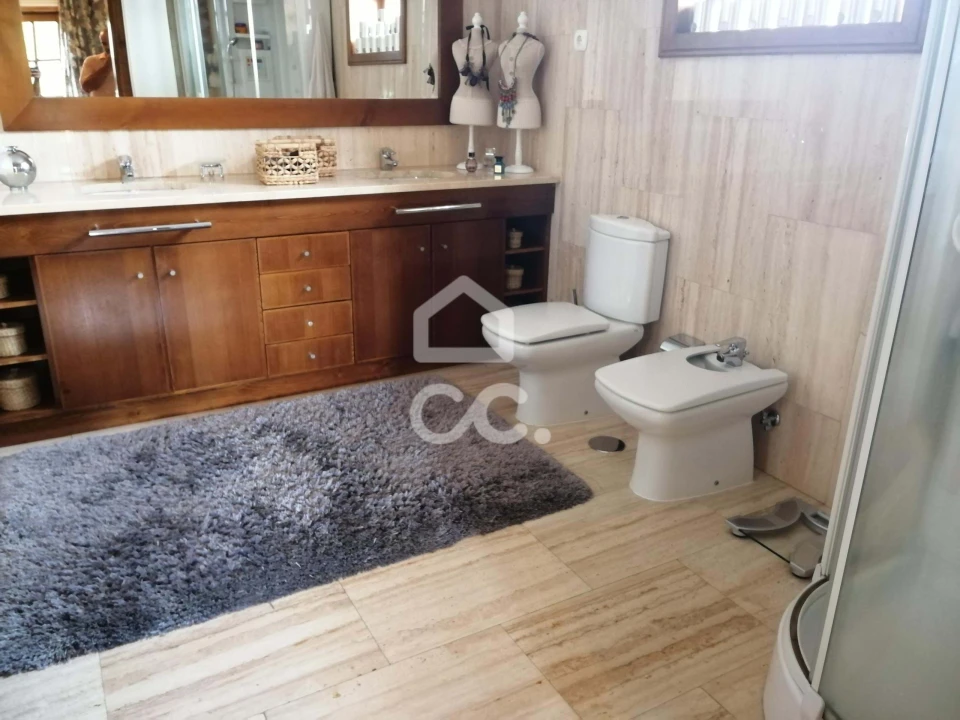 Moradia T4 para Venda em Vale de Anta Foto 18