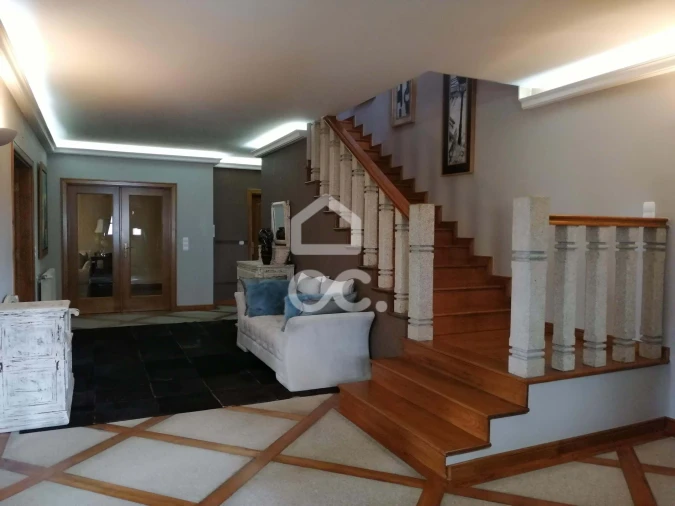 Moradia T4 para Venda em Vale de Anta Foto 4