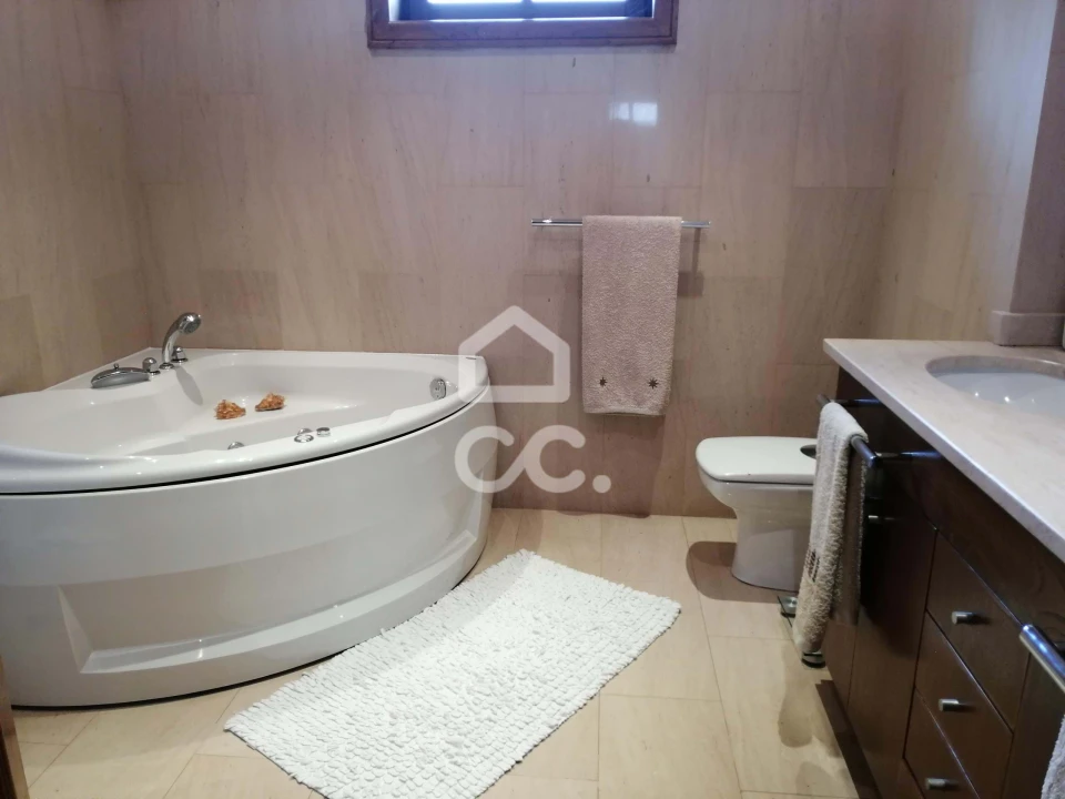 Moradia T4 para Venda em Vale de Anta Foto 14