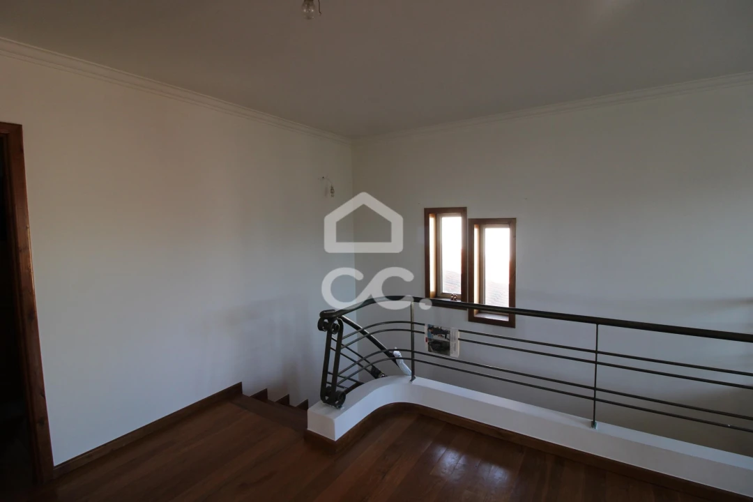 Moradia T4 para Venda em Santa Maria Maior Foto 10