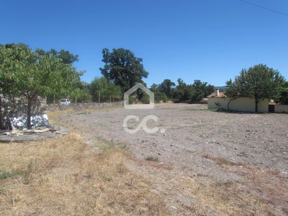 Moradia T4 para Venda em Redondelo Foto 2