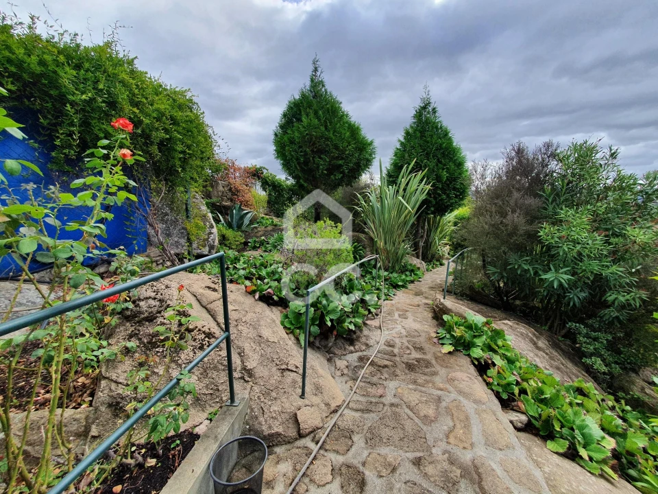 Quinta T4 para Venda em Santa Cruz/Trindade e Sanjurge Foto 18