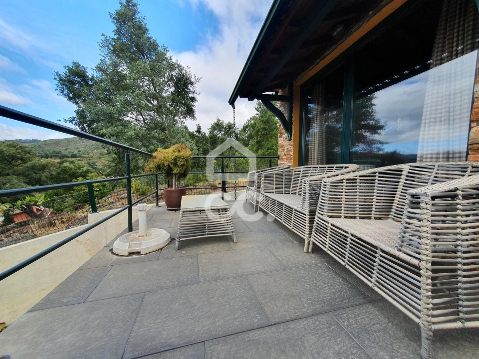 Quinta T4 para Venda em Santa Cruz/Trindade e Sanjurge Foto 15