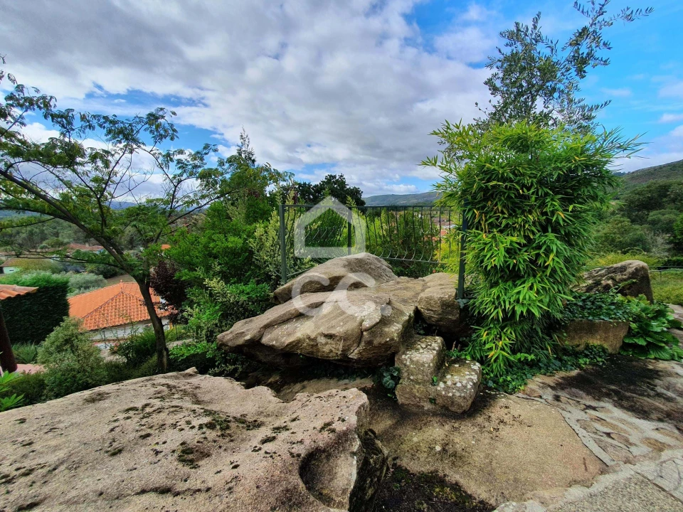 Quinta T4 para Venda em Santa Cruz/Trindade e Sanjurge Foto 7