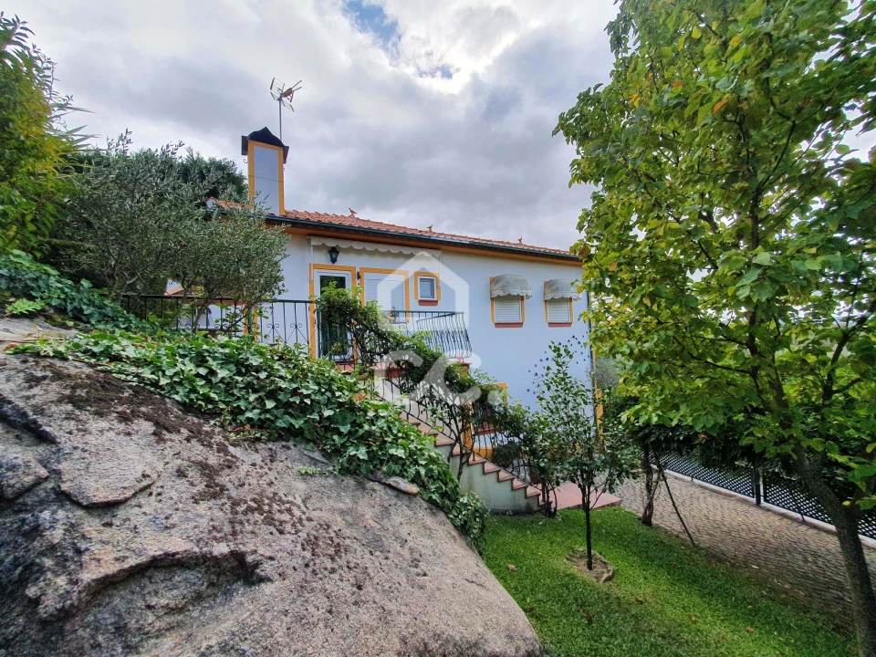 Quinta T4 para Venda em Santa Cruz/Trindade e Sanjurge Foto 4