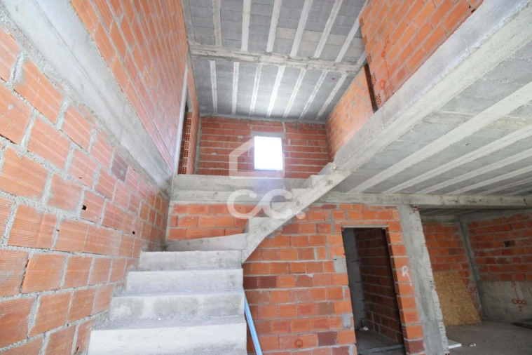 Moradia T3 para Venda em Faiões Foto 11