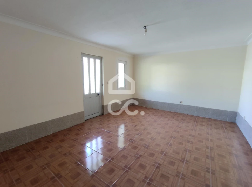 Moradia T6 para Venda em Santa Cruz/Trindade e Sanjurge Foto 30