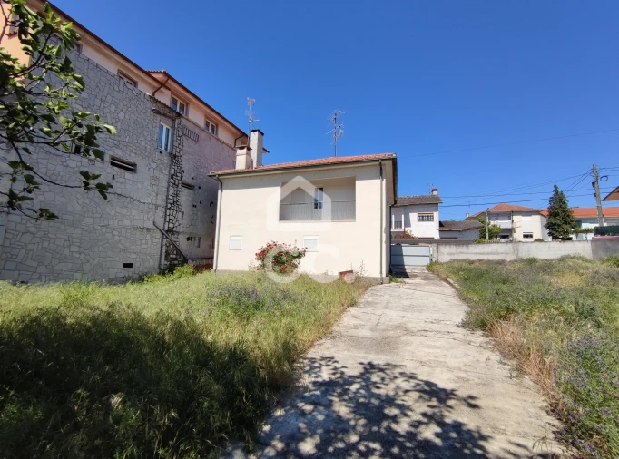 Moradia T6 para Venda em Santa Cruz/Trindade e Sanjurge Foto 10