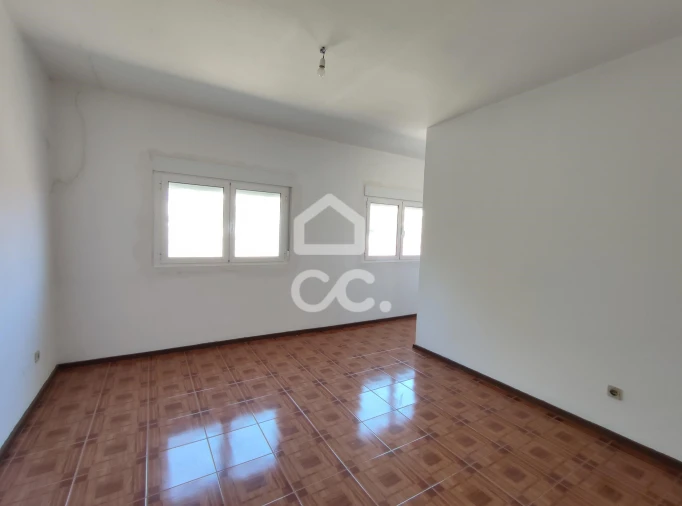 Moradia T6 para Venda em Santa Cruz/Trindade e Sanjurge Foto 43