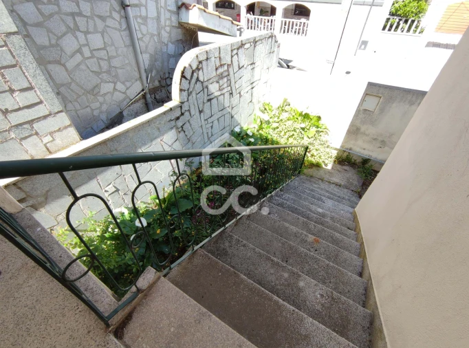 Moradia T6 para Venda em Santa Cruz/Trindade e Sanjurge Foto 11