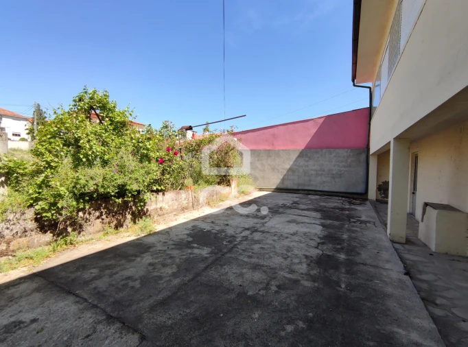 Moradia T6 para Venda em Santa Cruz/Trindade e Sanjurge Foto 26