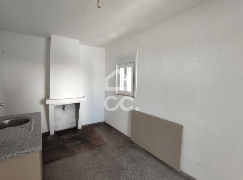 Moradia T6 para Venda em Santa Cruz/Trindade e Sanjurge Foto 16