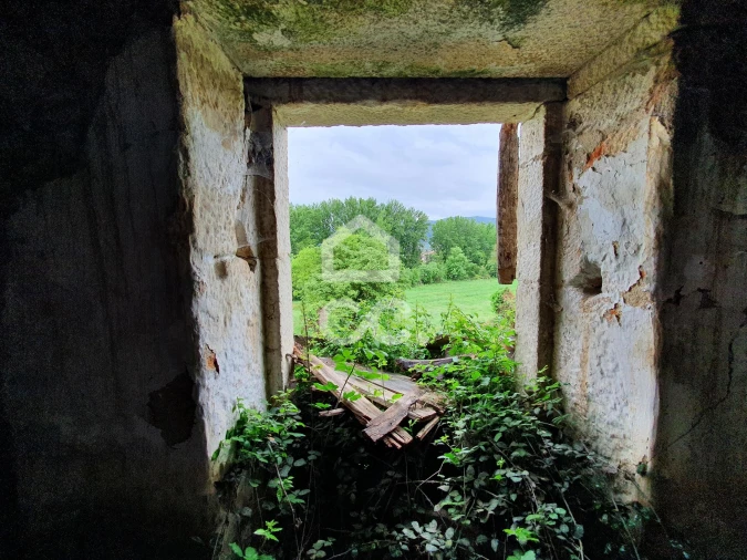 Moradia para Venda em Santa Maria Maior Foto 13