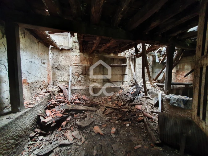 Moradia para Venda em Santa Maria Maior Foto 12