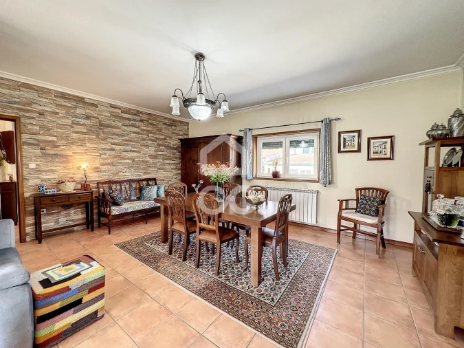 Moradia T3 para Venda em Santa Maria Maior Foto 1