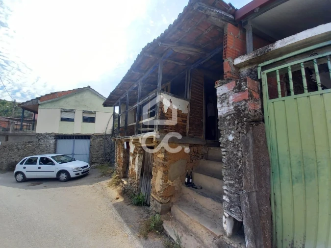 Moradia para Venda em Santa Maria de Emeres Foto 16