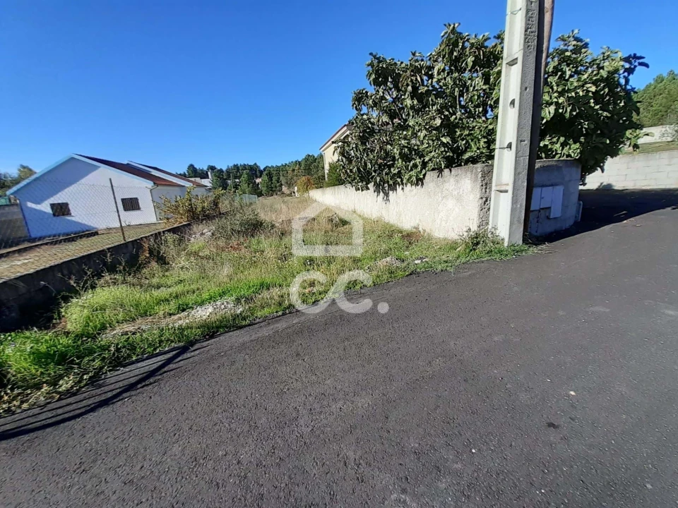 Terreno para Venda em Santa Cruz/Trindade e Sanjurge Foto 2