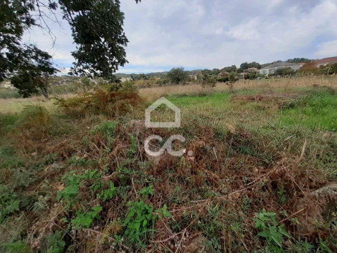 Terreno para Venda em Calvão e Soutelinho da Raia Foto 2