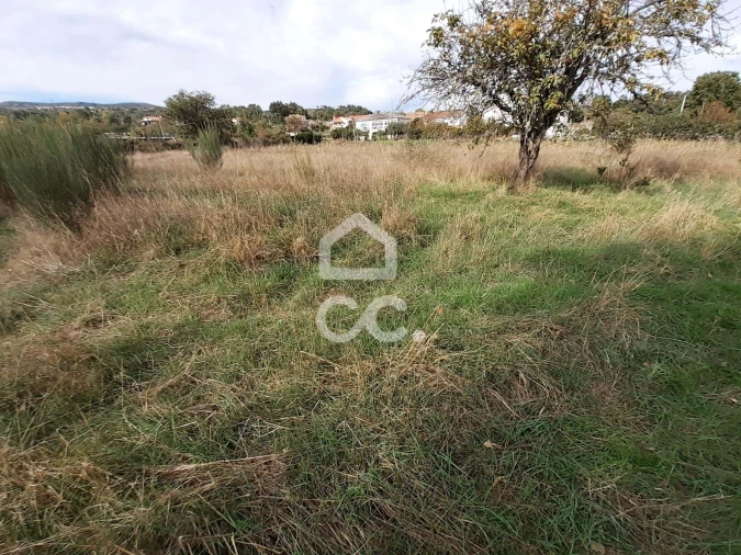 Terreno para Venda em Calvão e Soutelinho da Raia Foto 11