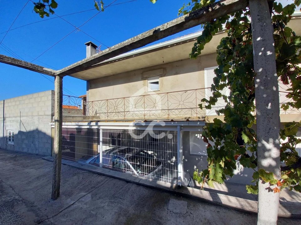 Moradia T3 para Venda em Loivos e Póvoa de Agrações Foto 5