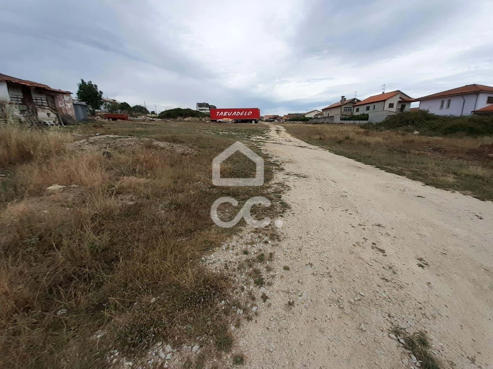 Terreno para Venda em Santa Cruz/Trindade e Sanjurge Foto 8