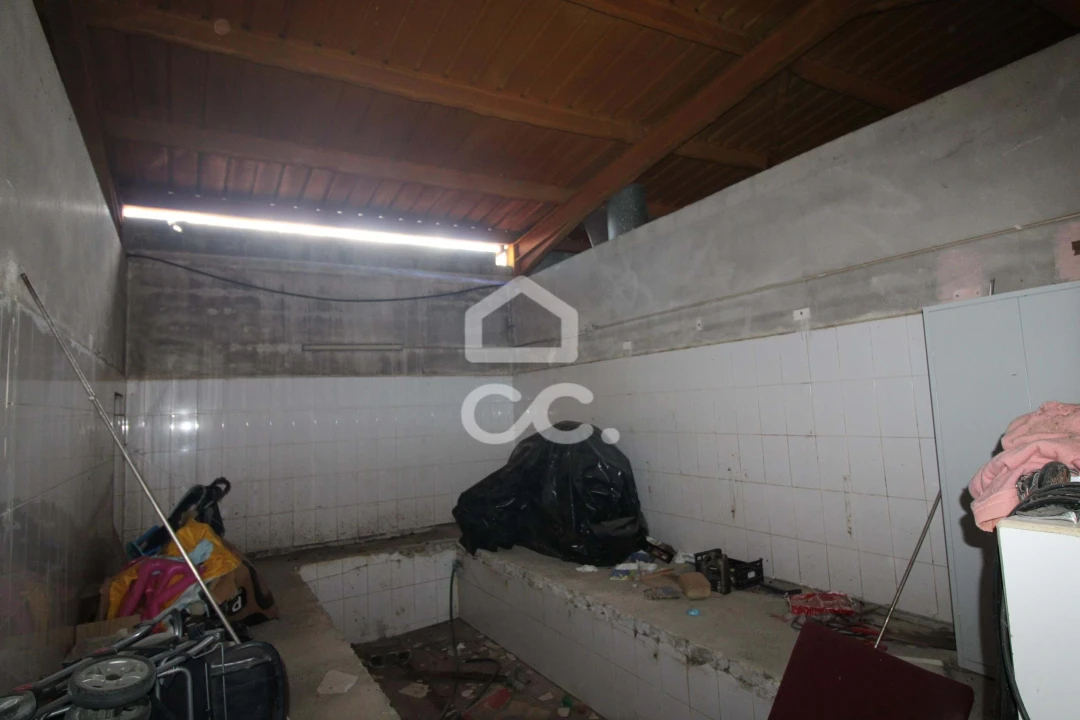 Armazém para Venda em Serapicos Foto 34