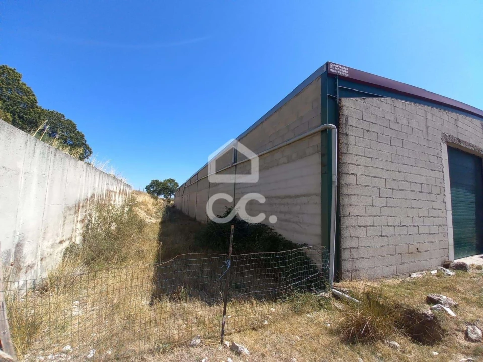 Armazém para Venda em Serapicos Foto 4