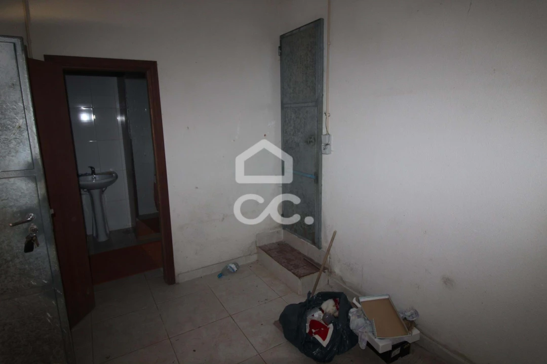 Armazém para Venda em Serapicos Foto 41