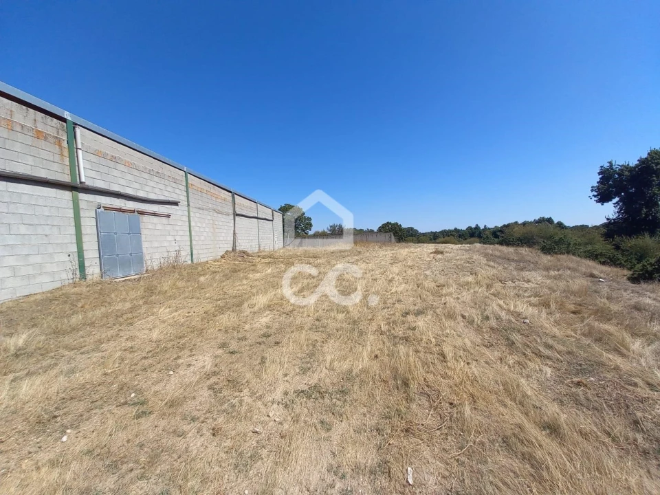 Armazém para Venda em Serapicos Foto 5