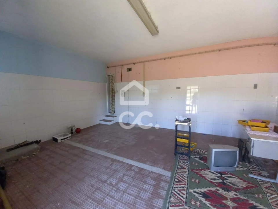 Armazém para Venda em Serapicos Foto 8