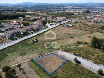 Terreno para Venda em Vilar de Nantes
